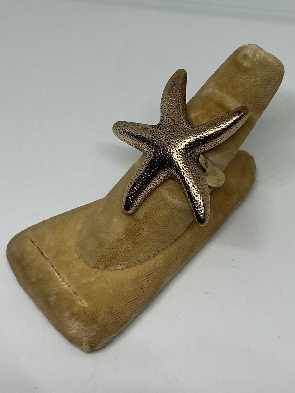 Vintage Textured Gold-Tone Starfish Ring Size 8